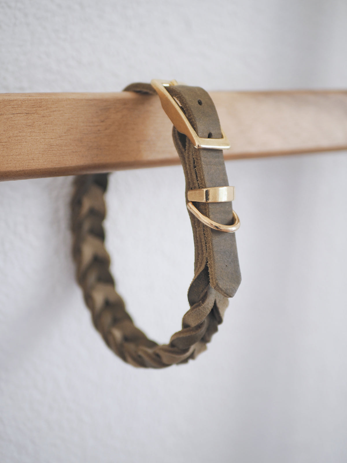 Geflochtenes Lederhalsband - SOFT NEUTRALS
